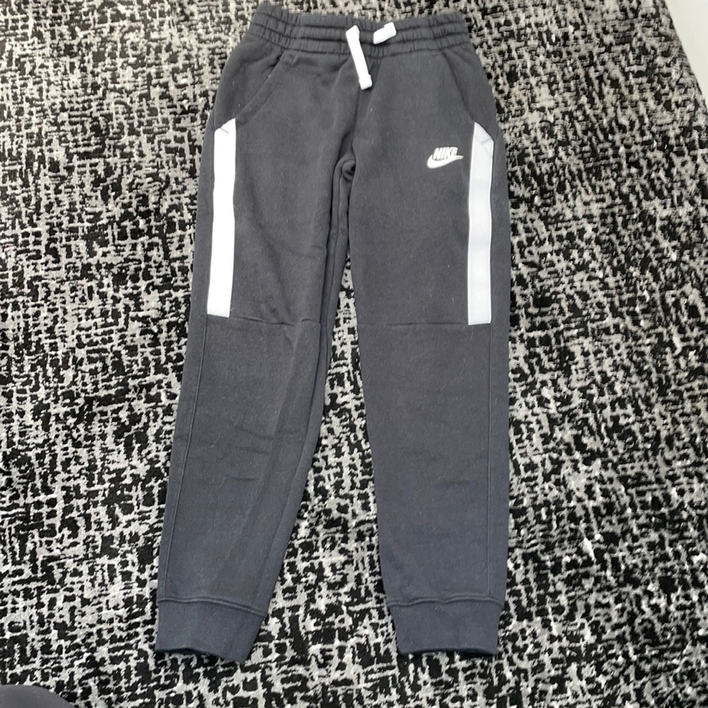 Boys Nike sweatpants